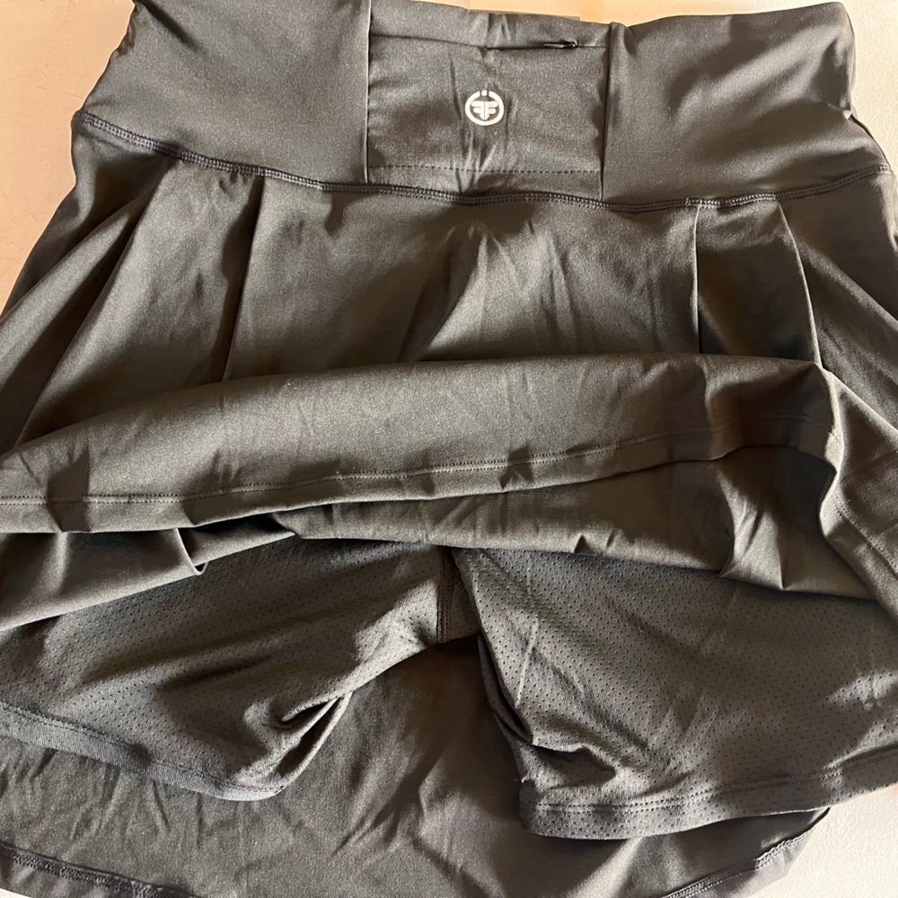Skort